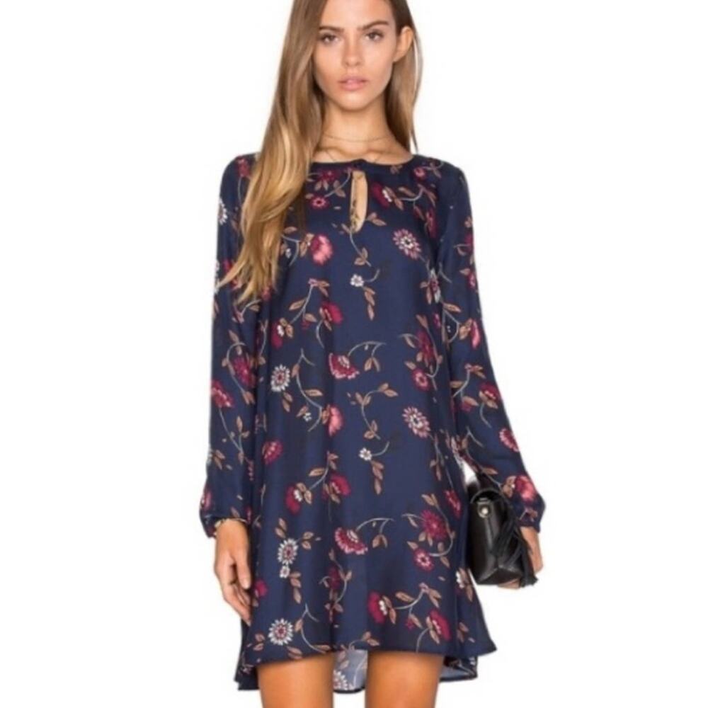 Cupcakes & Cashmere | Navy Blue Floral Print Hazel Long Sleeve Dress